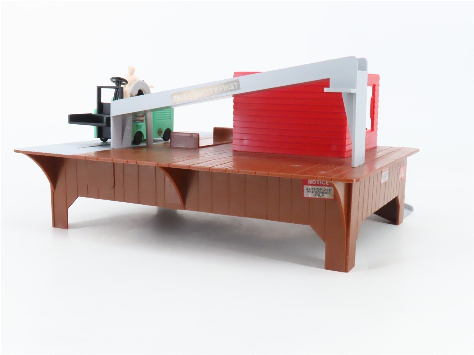 O/O27 Scale K-Line Operating Barrel Loader