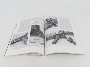 Revised Edtion HO Model Railroading Handbook by Robert Schleicher Â©1992