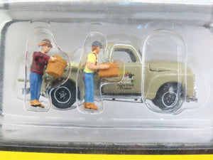 HO Scale Woodland Scenics AS5561 Paul's Fresh Produce Truck and Figures