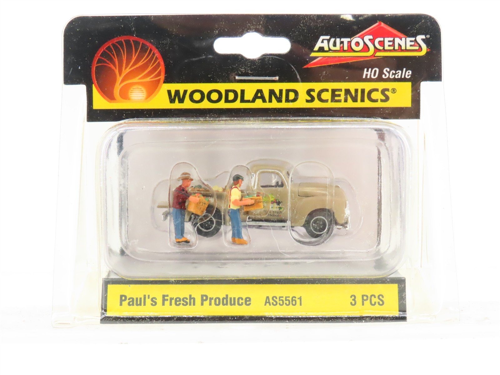 HO Scale Woodland Scenics AS5561 Paul's Fresh Produce Truck and Figures