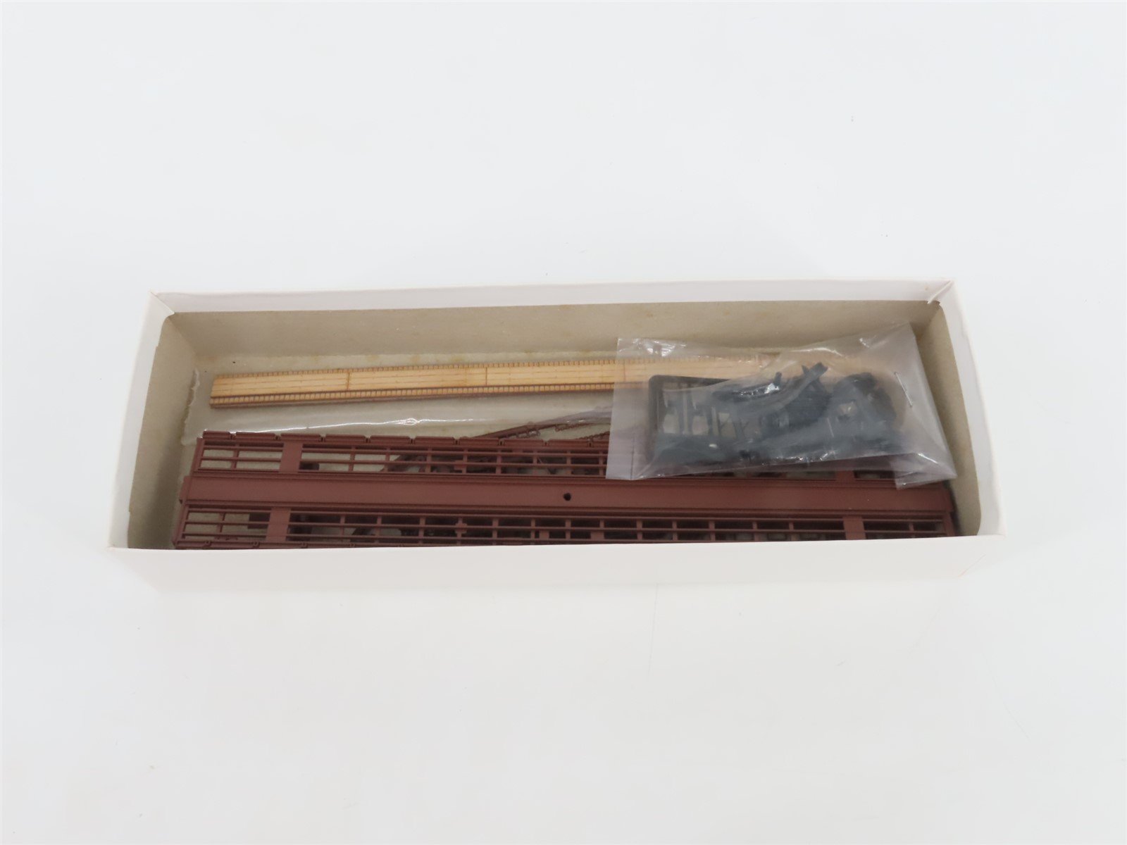 HO Scale InterMountain Kit 41406-04 MP Missouri Pacific 60' Flat Car #818002