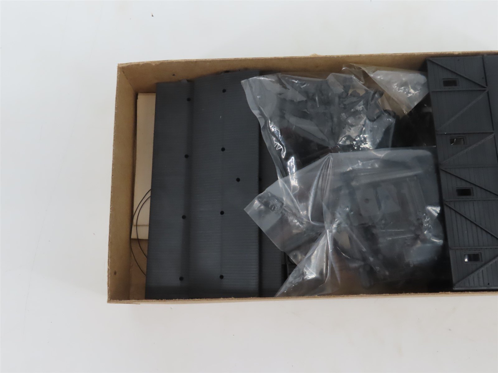 HO Roundhouse 3-1 Kit 1503 Undecorated Old Timer Maintenance of Way Work Cars