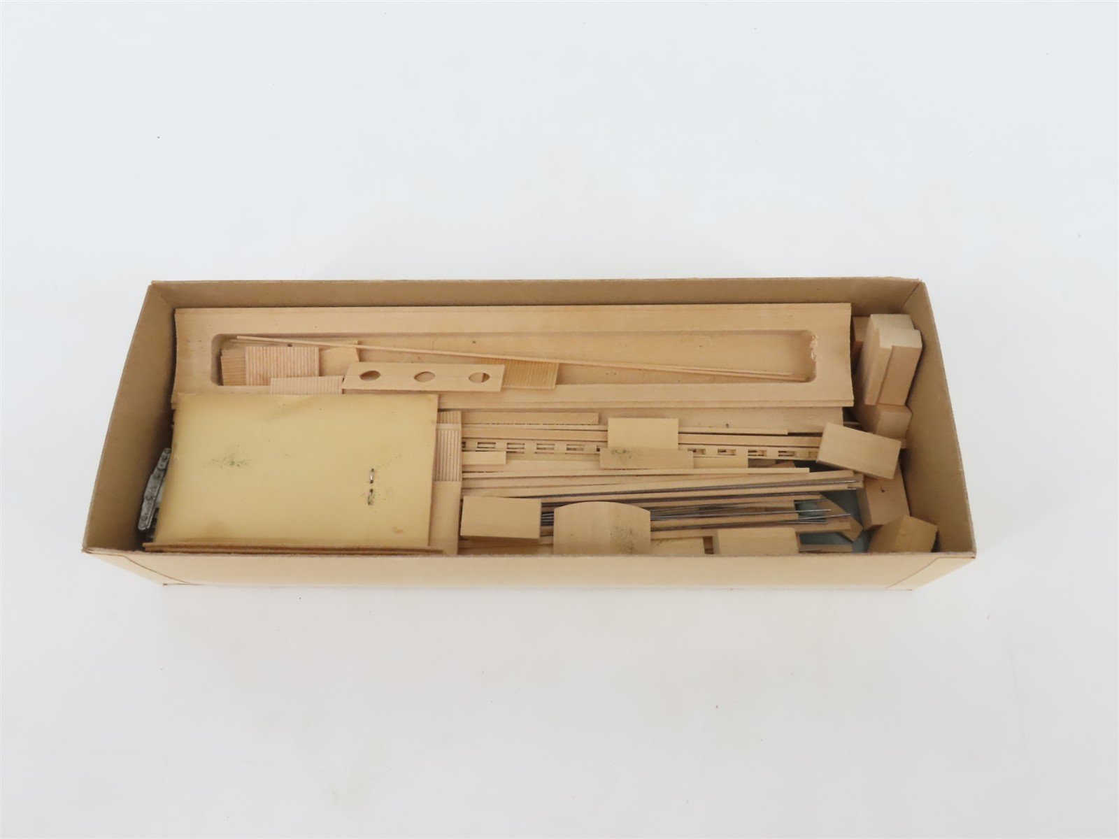 HO Scale Ambroid Kit K-8 Open Clerestory Series Three In One Wood Passenger Cars