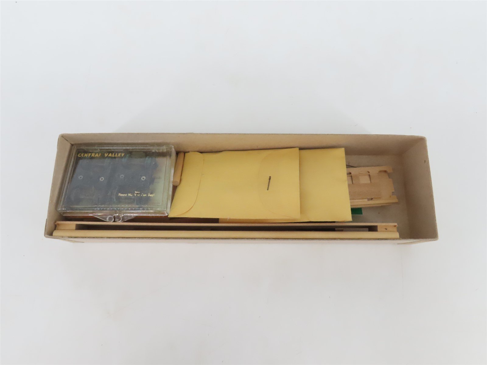 HO Scale LaBelle Wood Kit HO-1 Unpainted 1905 Coach Passenger Car