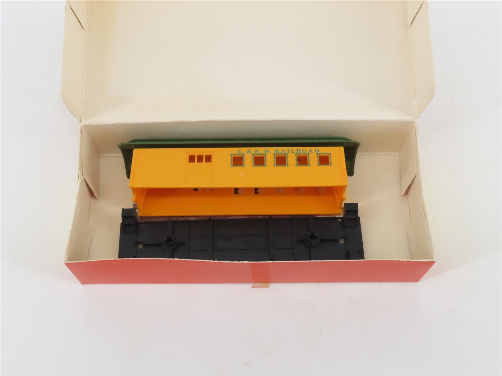 HO Scale Mantua Kit 804-36 C&FW Railroad 1890 Combine Passenger Car