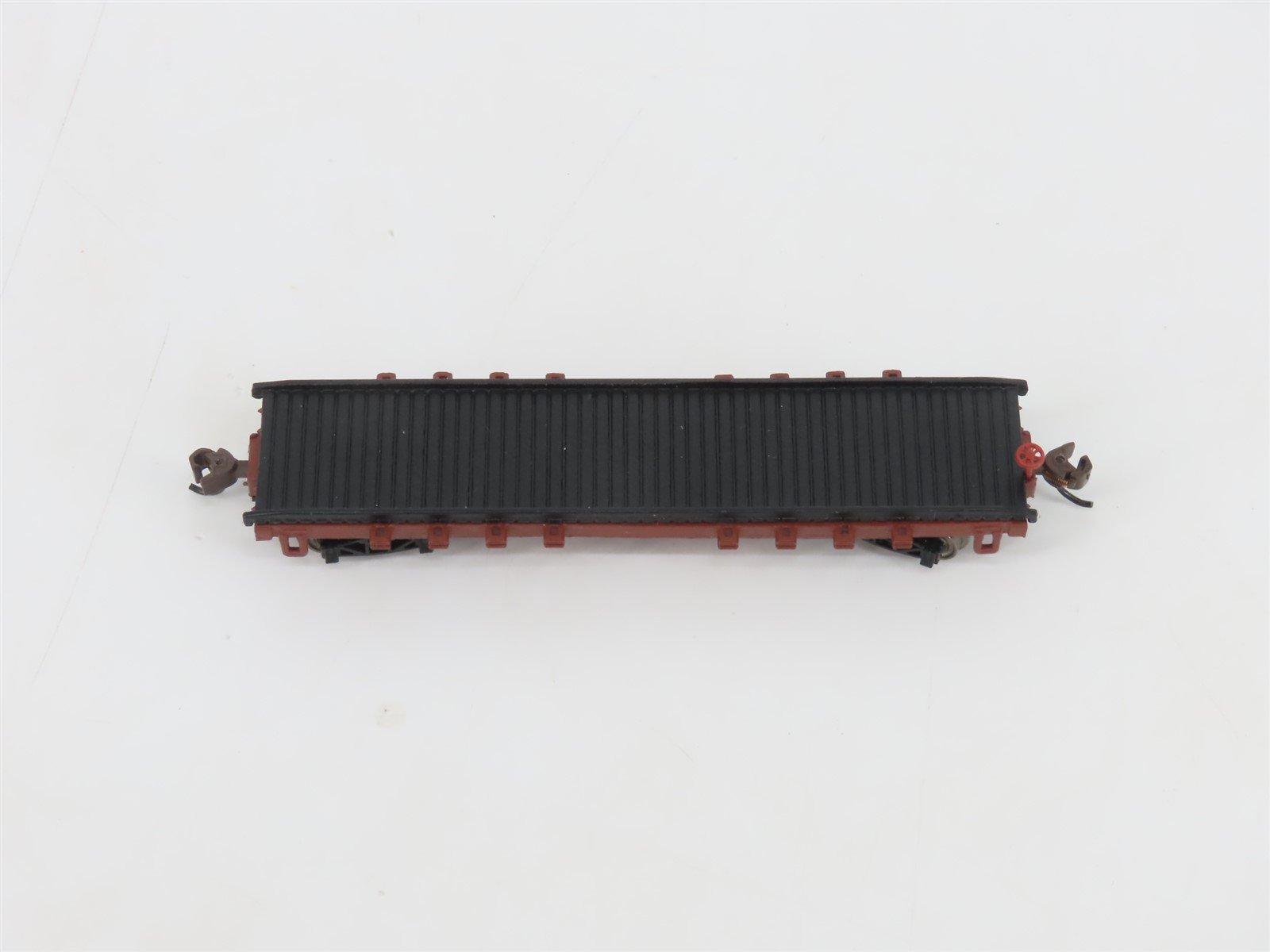 N Scale Bachmann Silver Series 18352 Unlettered 40' Log Car w/ Logs
