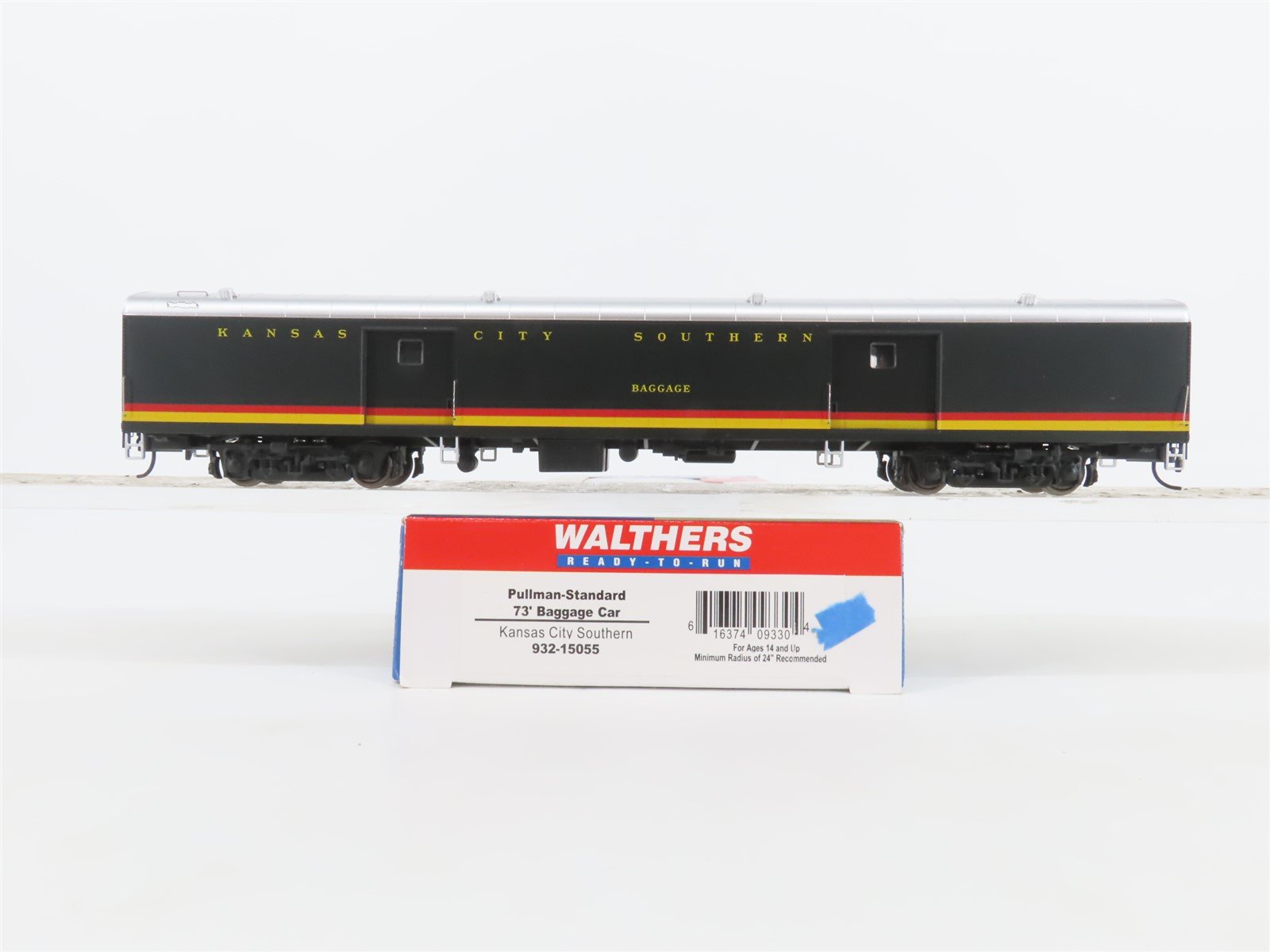 HO Scale Walthers 932-15055 KCS Kansas City Southern 73' Baggage Passenger Car