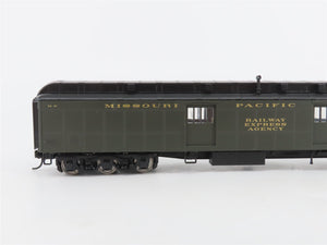 HO Scale Walthers 932-10518 MP Missouri Pacific Lines 70' Baggage Passenger Car