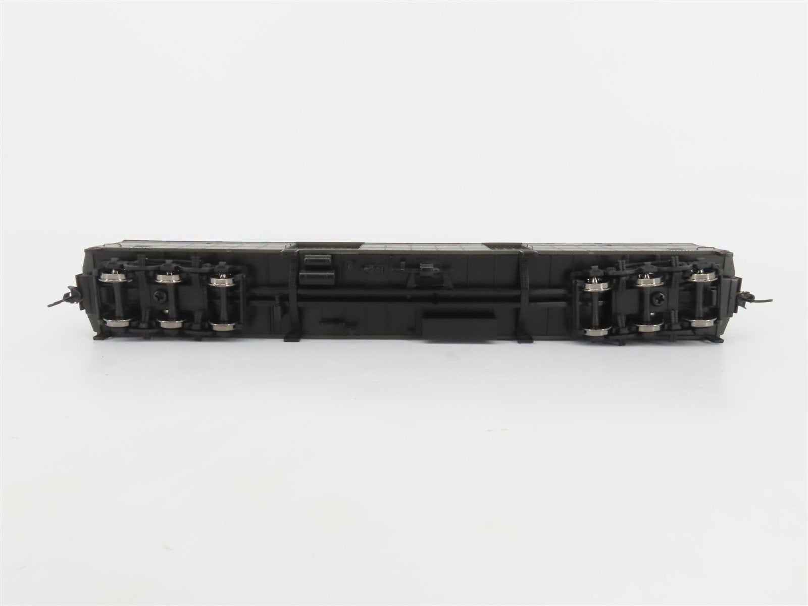 HO Scale Walthers 932-10518 MP Missouri Pacific Lines 70' Baggage Passenger Car