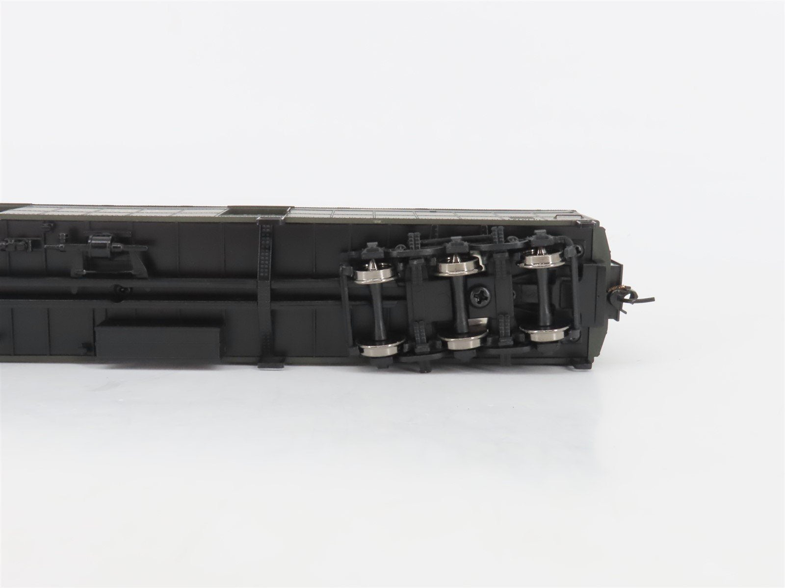 HO Scale Walthers 932-10518 MP Missouri Pacific Lines 70' Baggage Passenger Car