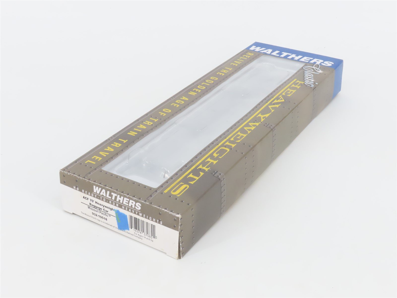 HO Scale Walthers 932-10518 MP Missouri Pacific Lines 70' Baggage Passenger Car