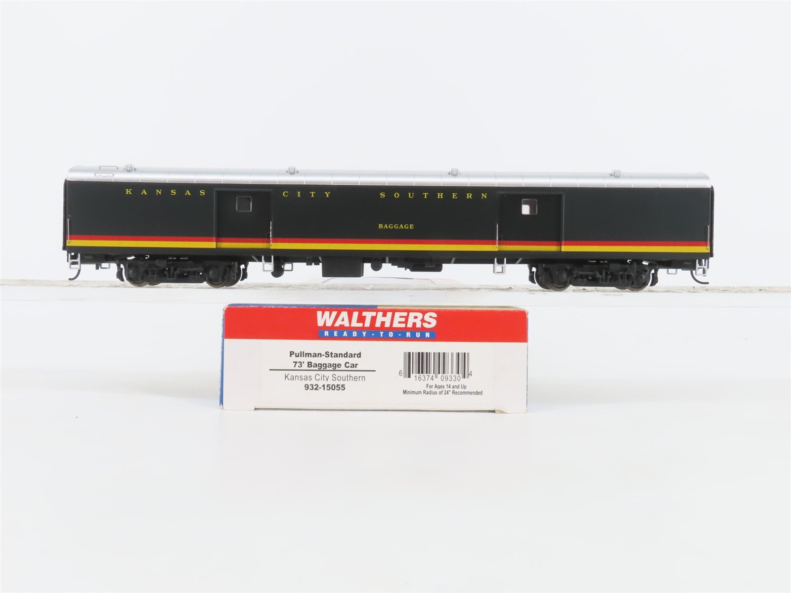HO Scale Walthers 932-15055 KCS Kansas City Southern 73' Baggage Passenger Car