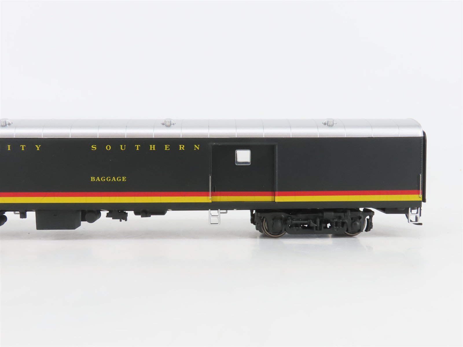 HO Scale Walthers 932-15055 KCS Kansas City Southern 73' Baggage Passenger Car
