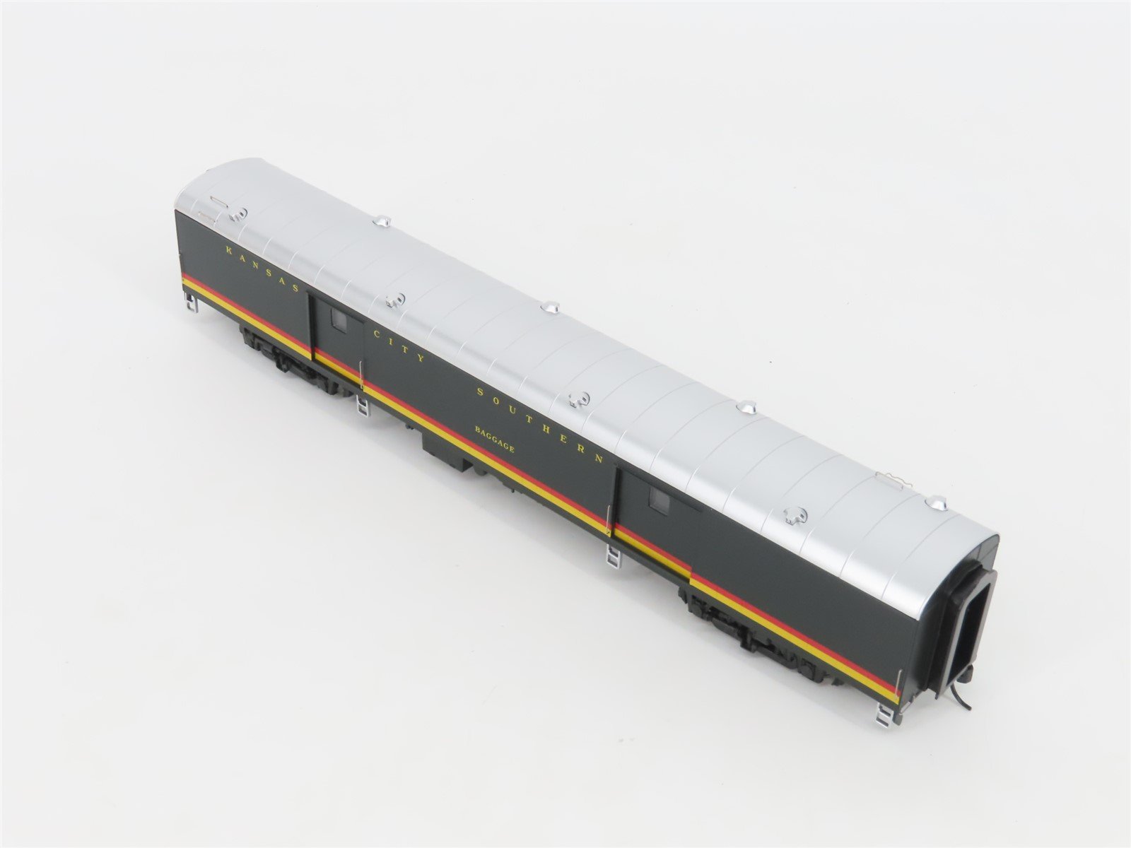 HO Scale Walthers 932-15055 KCS Kansas City Southern 73' Baggage Passenger Car