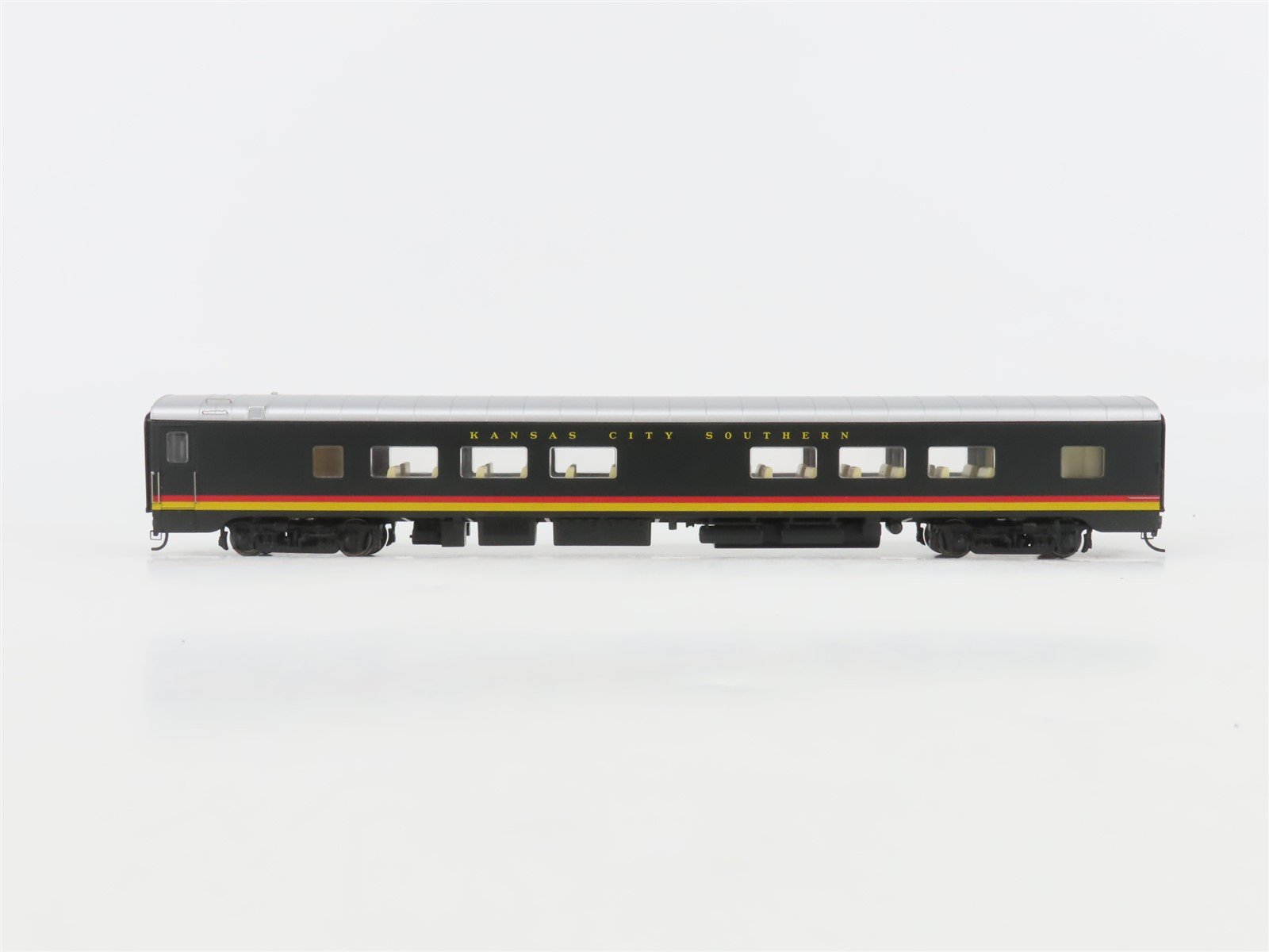 HO Scale Walthers 932-6774 KCS Kansas City Southern Pullman Coach Passenger Car