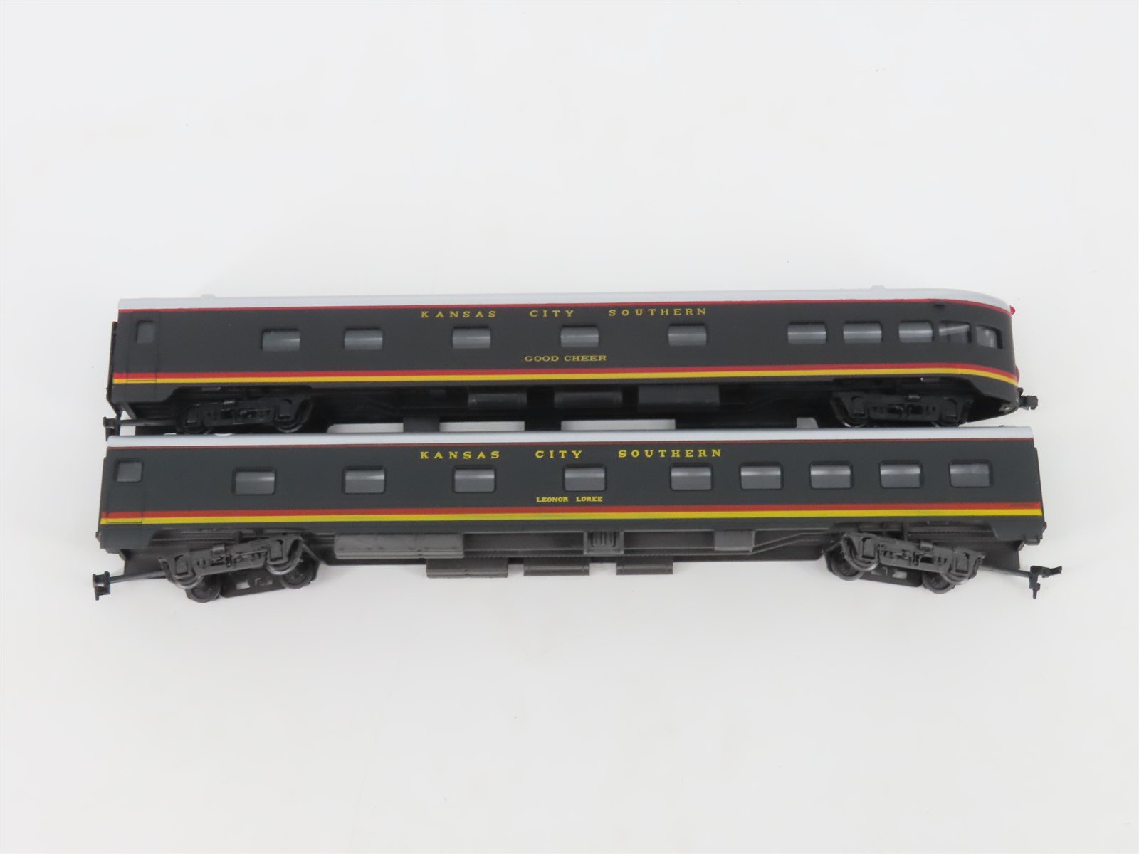 LOT of 8 HO Scale IHC KCS Kansas City Southern Railway Assorted Passenger Cars