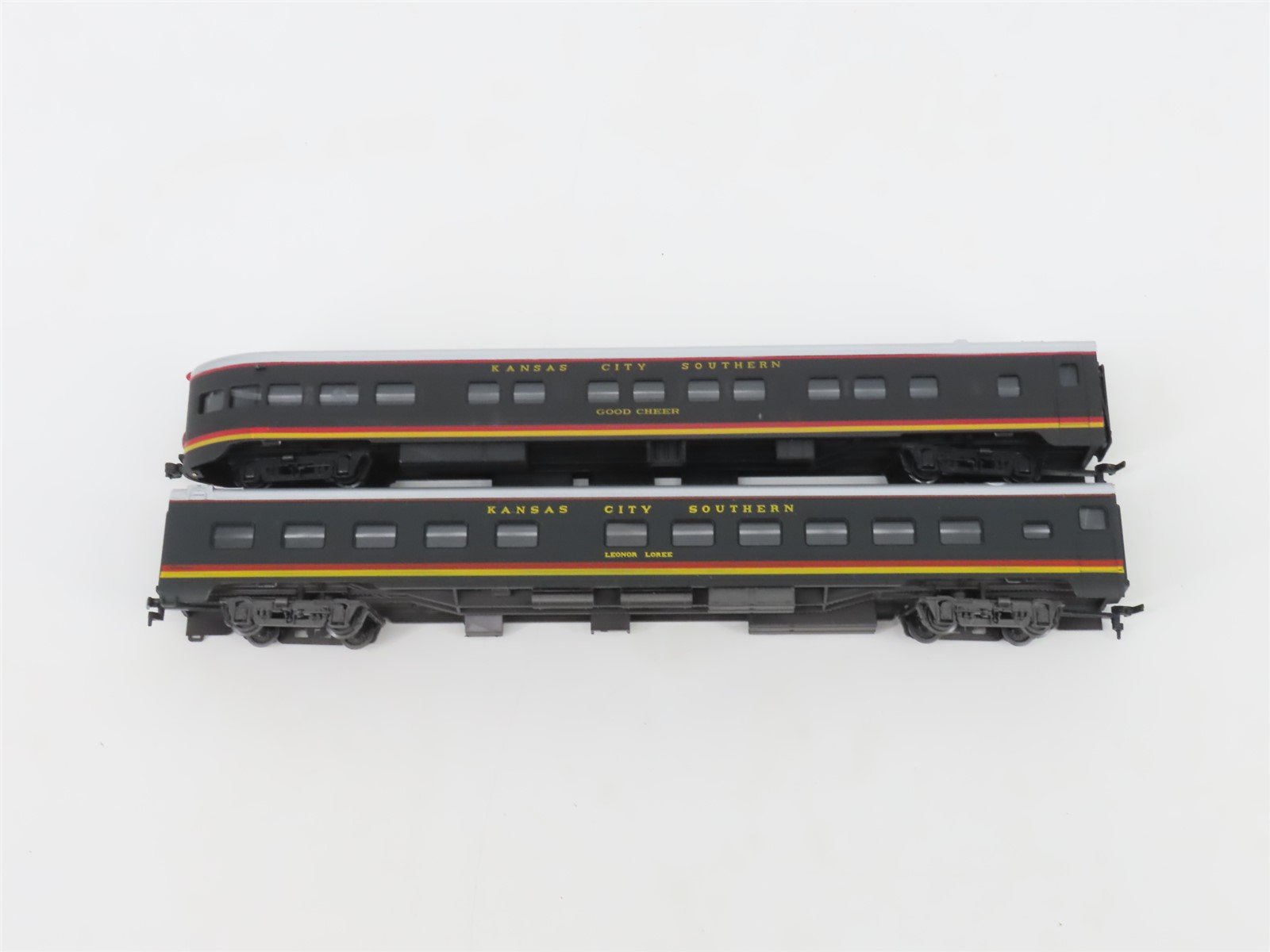 LOT of 8 HO Scale IHC KCS Kansas City Southern Railway Assorted Passenger Cars