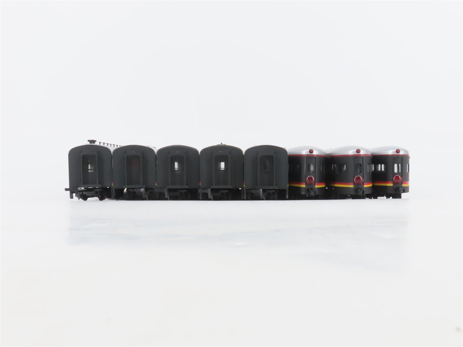 LOT of 8 HO Scale IHC KCS Kansas City Southern Railway Assorted Passenger Cars