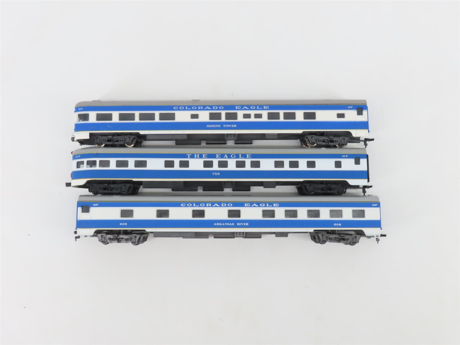 LOT of 9 HO Scale AHM, Rivarossi, & IHC MP/KCS Assorted Passenger Cars