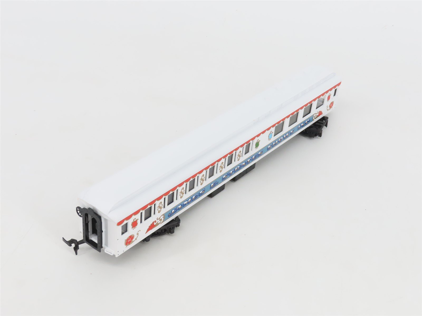 LOT of 4 HO Scale IHC James E Strates Shows Heavyweight Passenger Cars