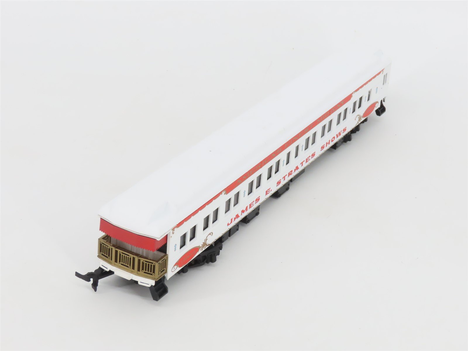 LOT of 4 HO Scale IHC James E Strates Shows Heavyweight Passenger Cars