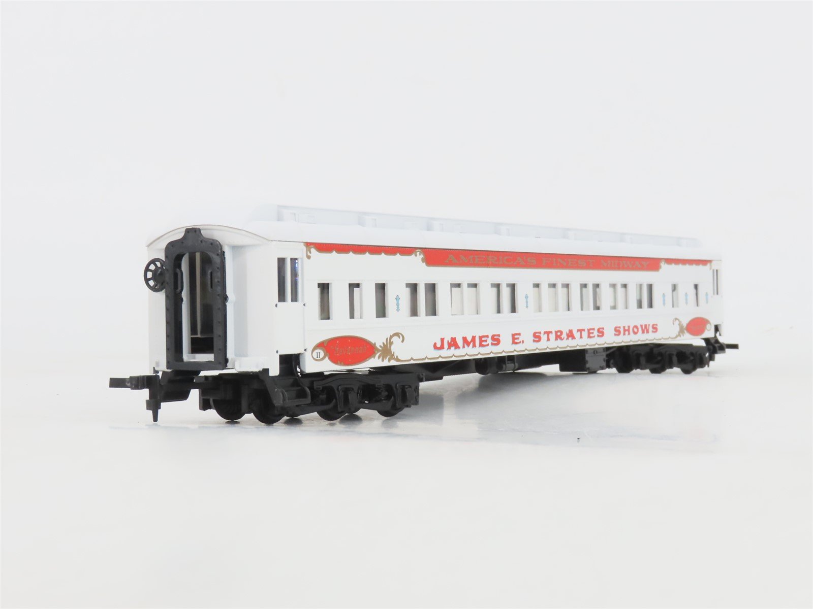 LOT of 4 HO Scale IHC James E Strates Shows Heavyweight Passenger Cars