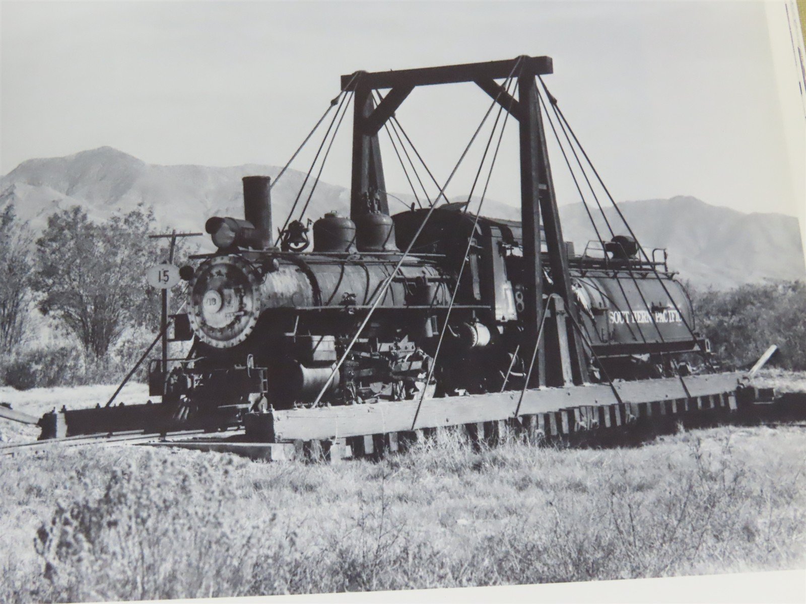 Southern Pacific Narrow Gauge by Mallory Hope Ferrell ©1982 HC Book