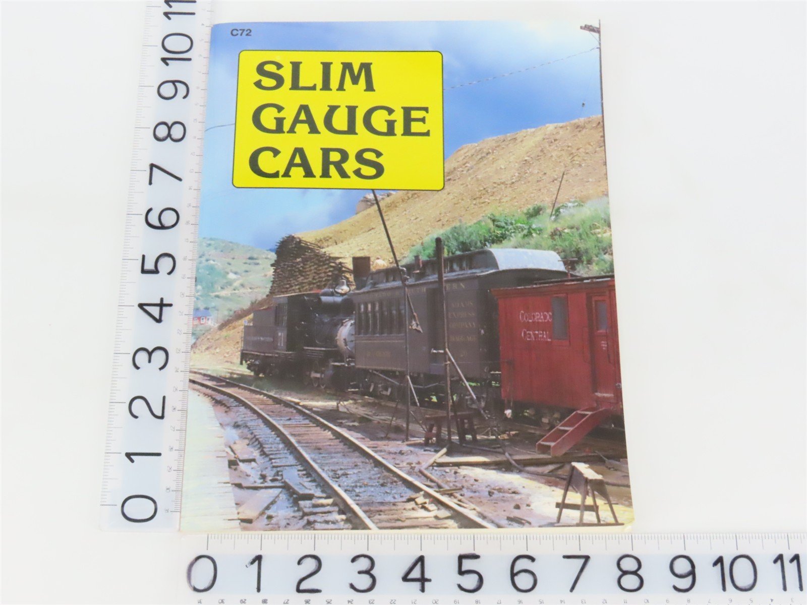 Slim Gauge Cars by Hal Carstens, Editor ©1991 SC Book