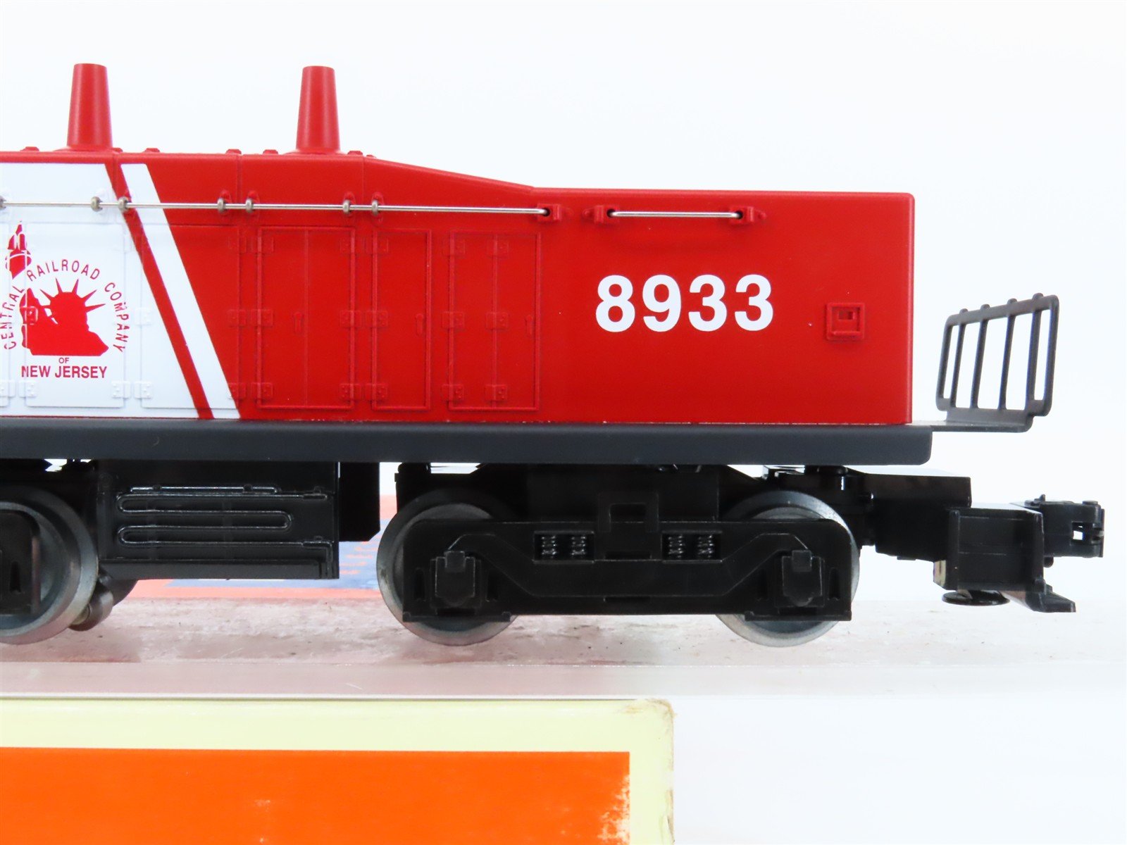 O Gauge 3-Rail Lionel 6-18933 Jersey Central NW2 Diesel Loco #8933 UNPOWERED