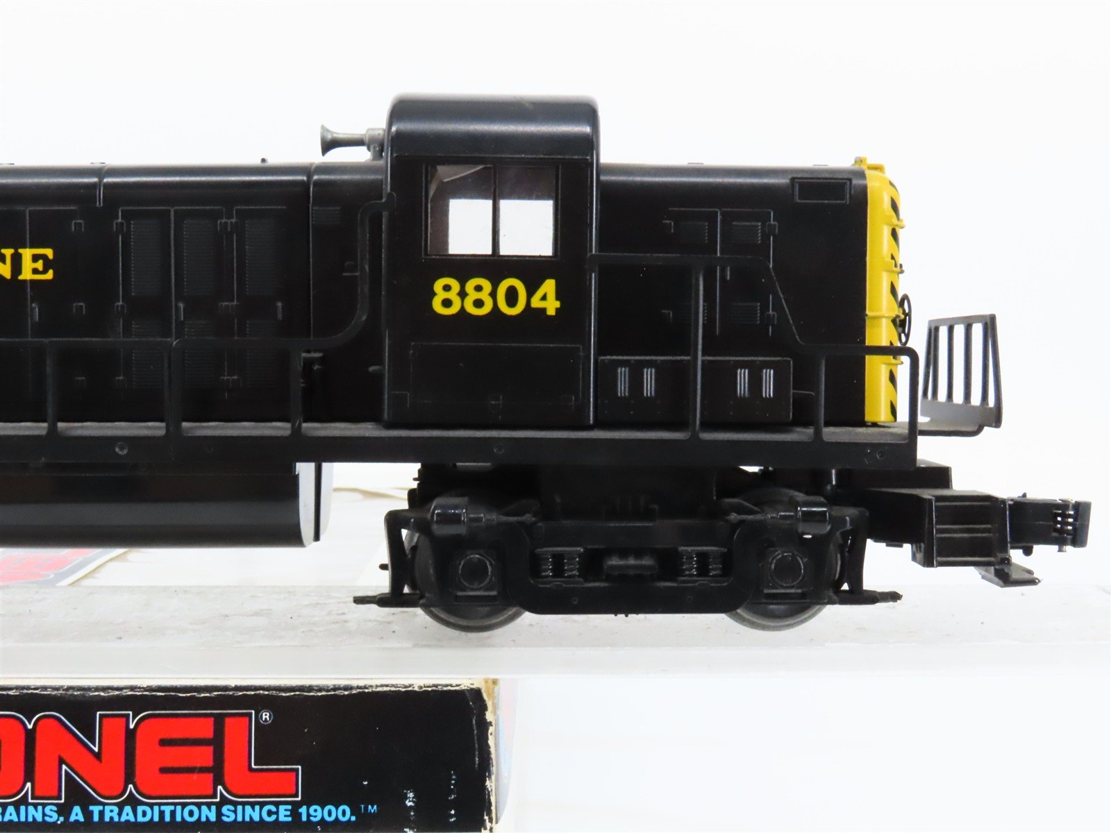 O Gauge 3-Rail Lionel 6-18804 SOO Line RS-3 Diesel Locomotive #8804