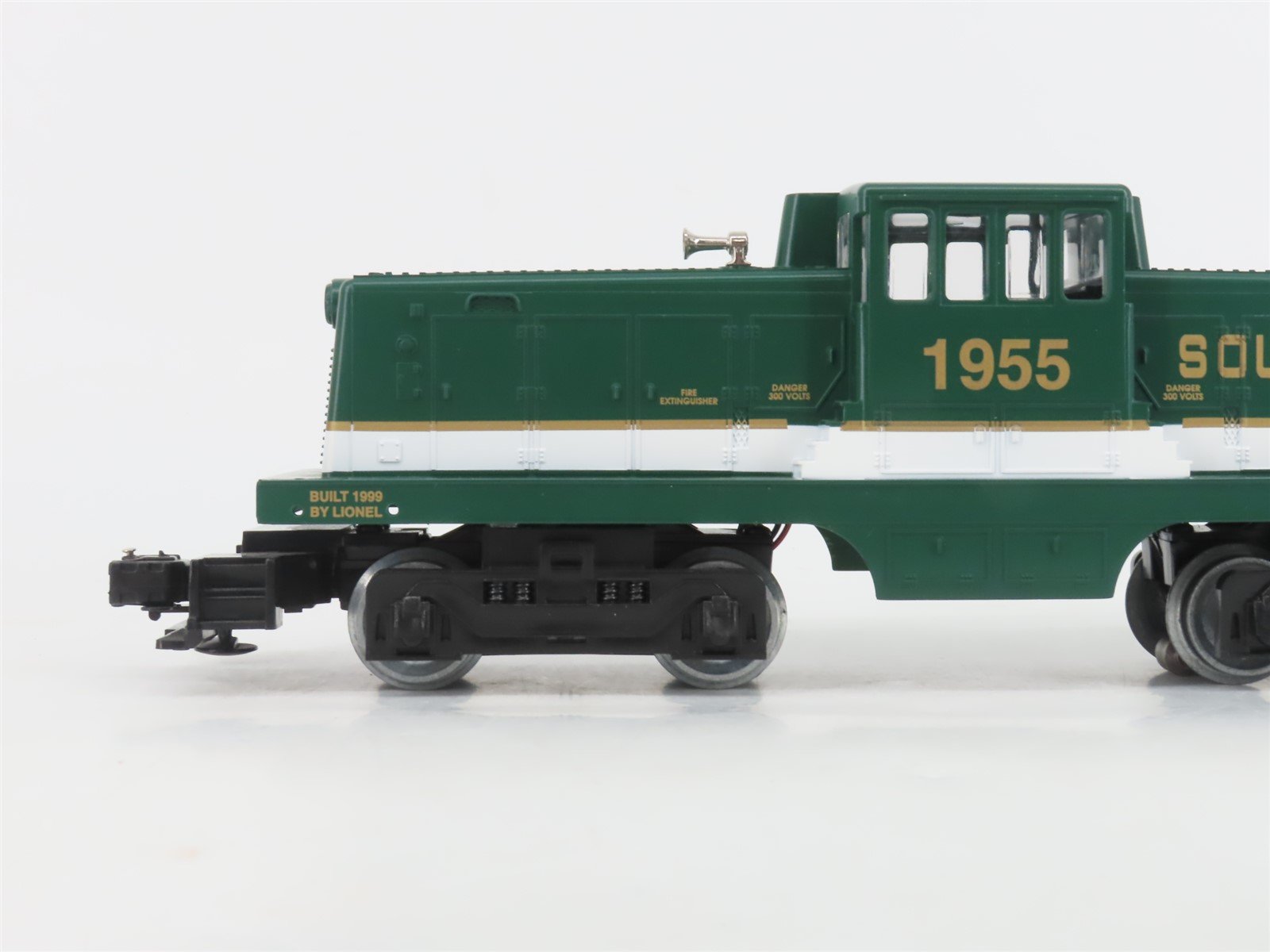 O Gauge 3-Rail Lionel 6-18975 Southern GE 44-Tonner Diesel Locomotive #1955