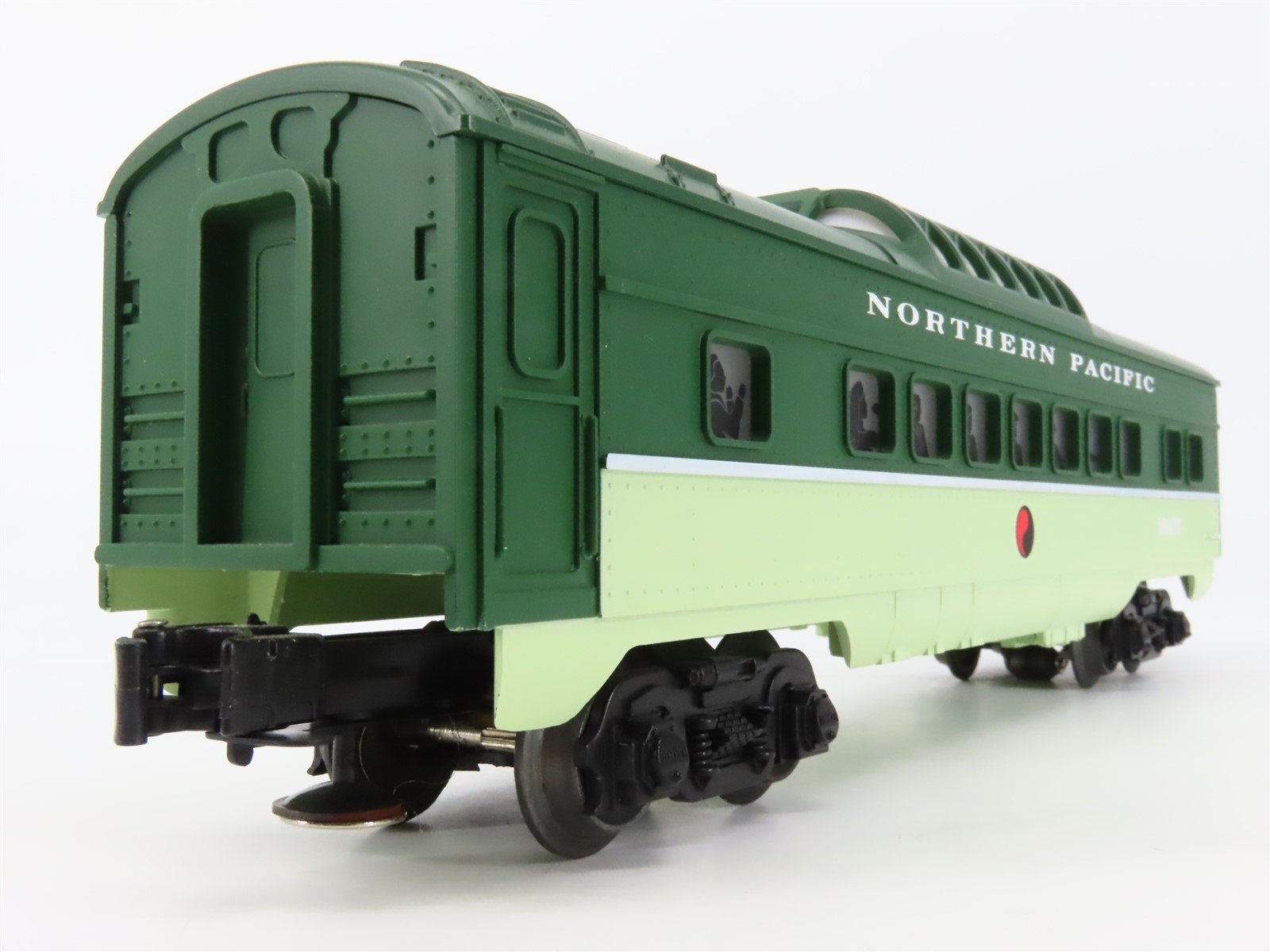 O Gauge 3-Rail Lionel 6-16037 NP Northern Pacific Dome Passenger Car #16037