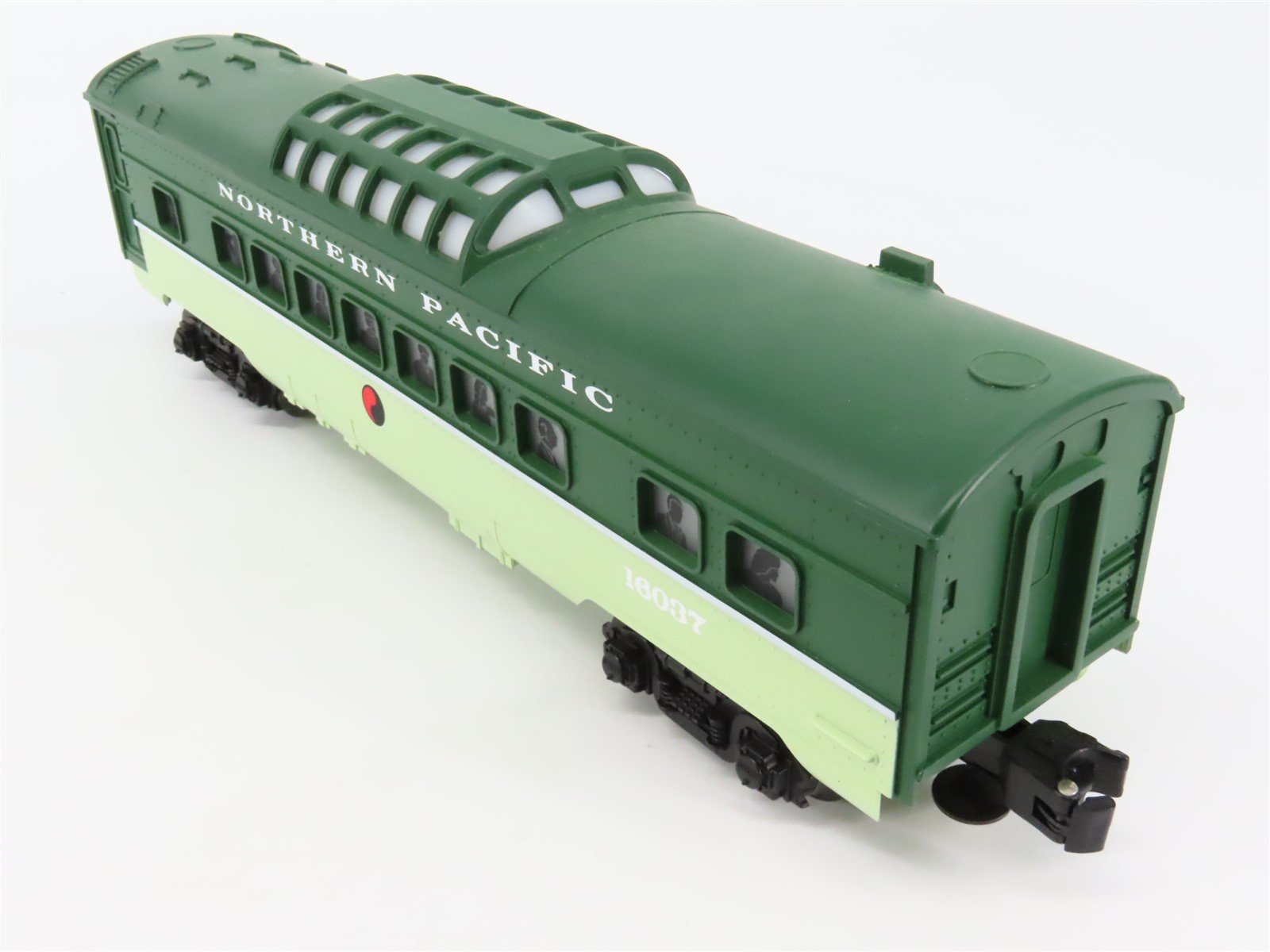 O Gauge 3-Rail Lionel 6-16037 NP Northern Pacific Dome Passenger Car #16037