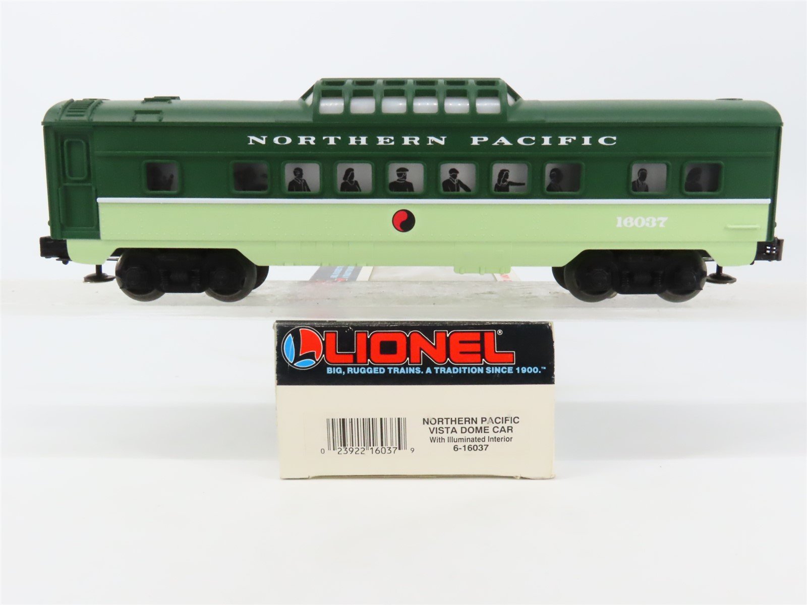 O Gauge 3-Rail Lionel 6-16037 NP Northern Pacific Dome Passenger Car #16037