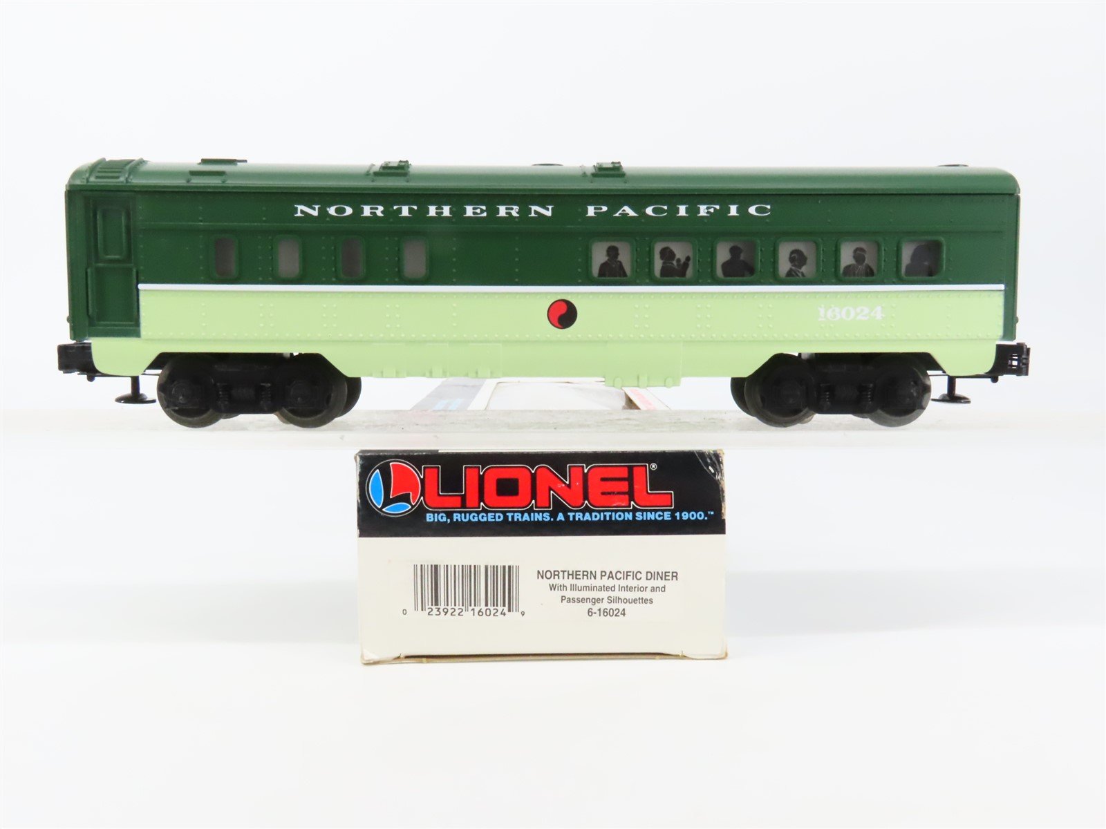 O Gauge 3-Rail Lionel 6-16024 NP Northern Pacific Diner Passenger Car #16024