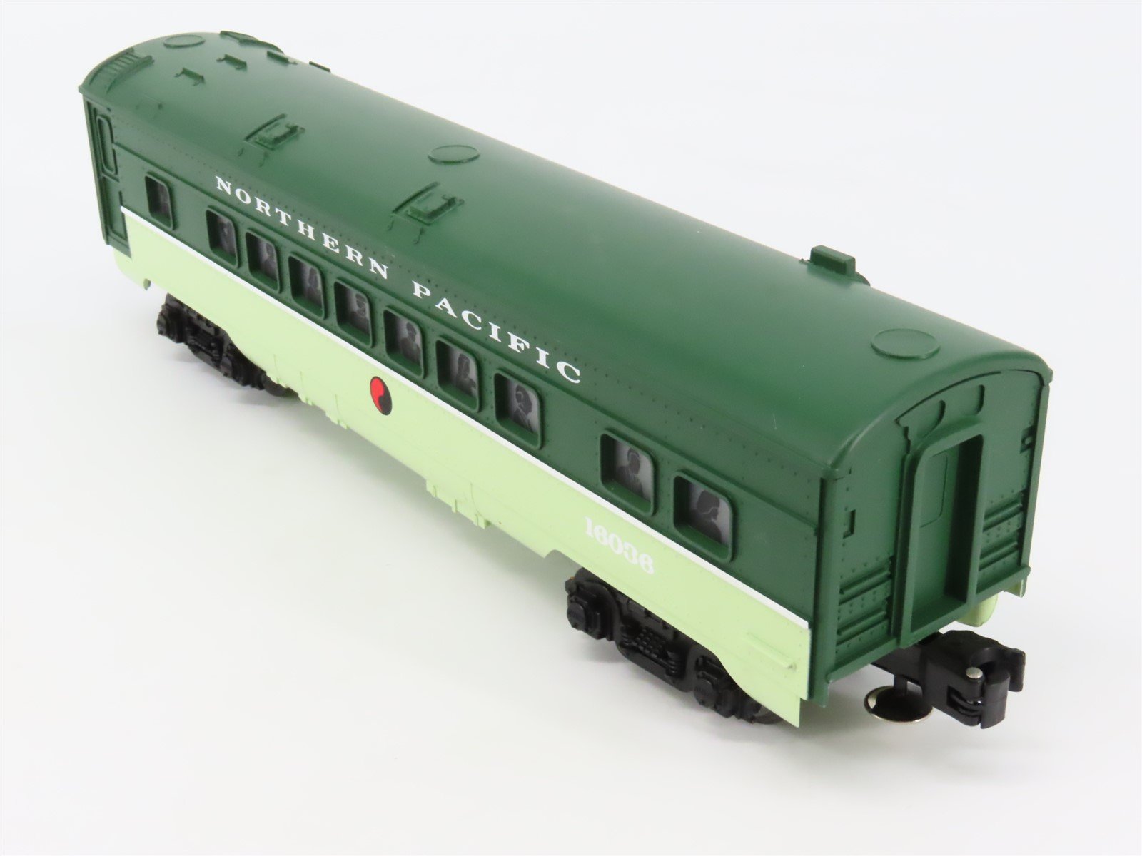 O Gauge 3-Rail Lionel 6-16036 NP Northern Pacific Coach Passenger Car #16038