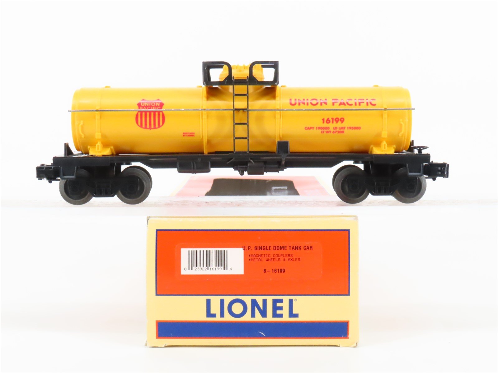 O Gauge 3-Rail Lionel 6-16199 UP Union Pacific Single Dome Tank Car #16199