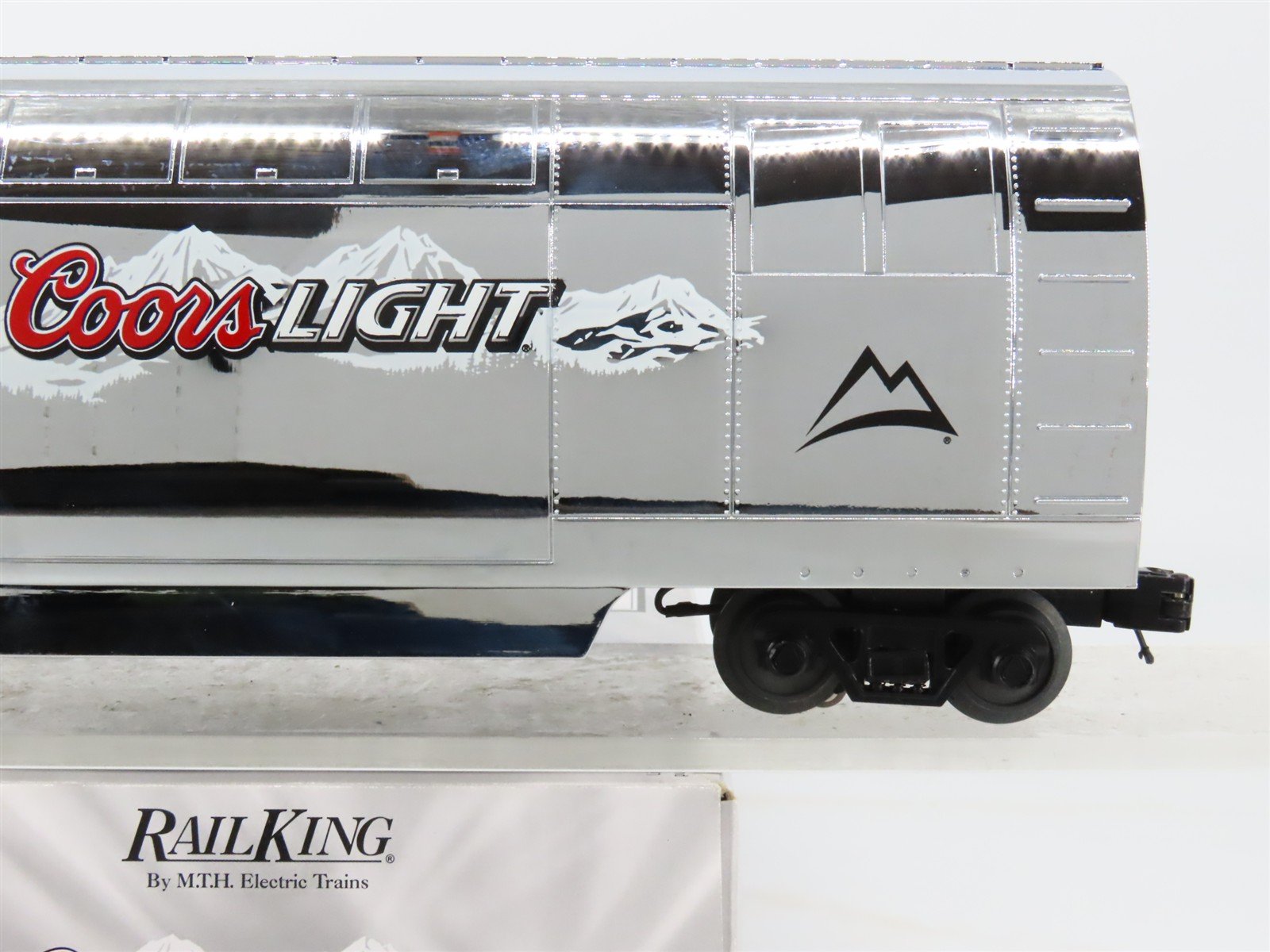 O 3-Rail MTH RailKing 30-78061 Coors Light Silver Bullet Operating Tail Car