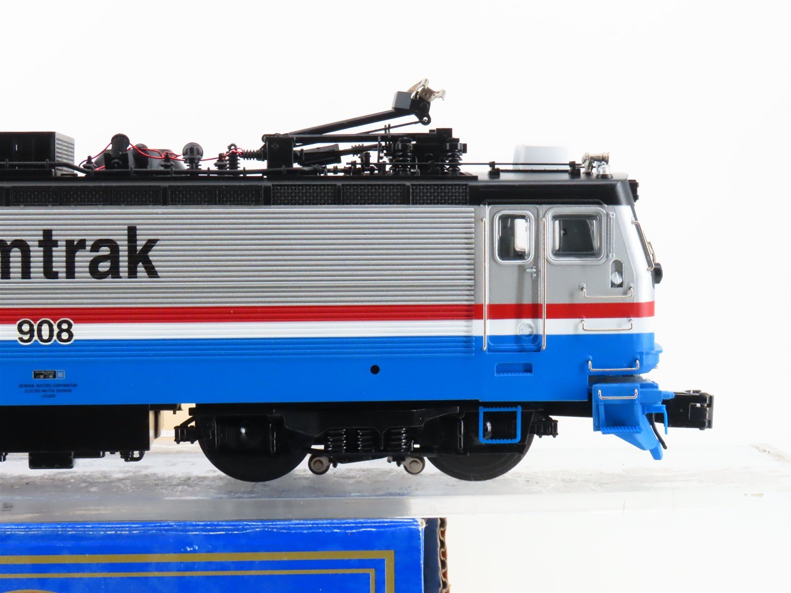 O Gauge 3-Rail Atlas 6202-1 AMTK Amtrak AEM-7 Electric #908 w/ LocoMatic Sound