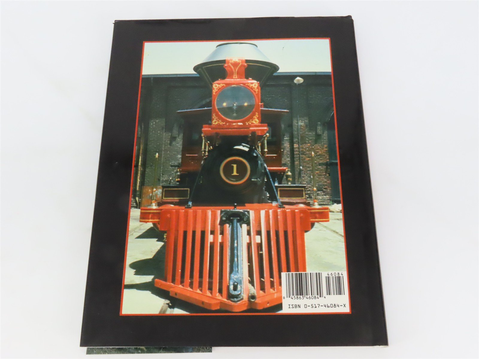The History Of The Southern Pacific by Bill Yenne ©1985 HC Book