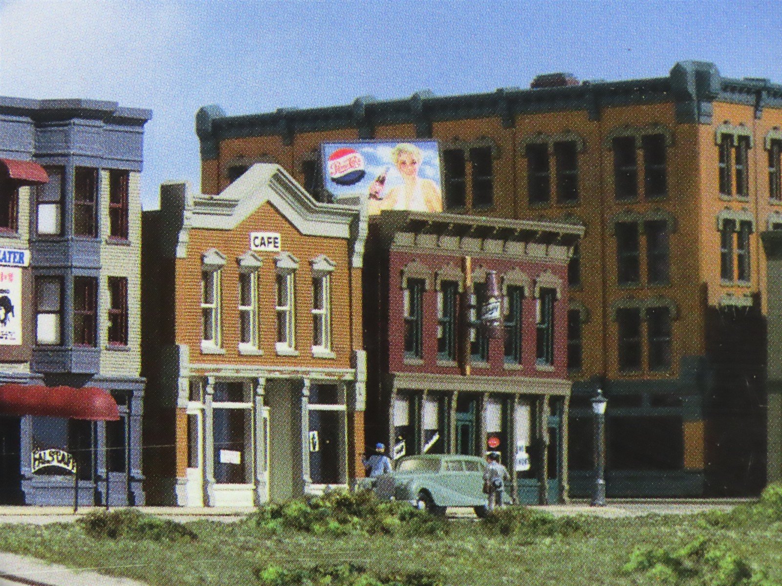 N Scale Woodland Scenics Kit S1485 Town And Factory Building Set - SEALED