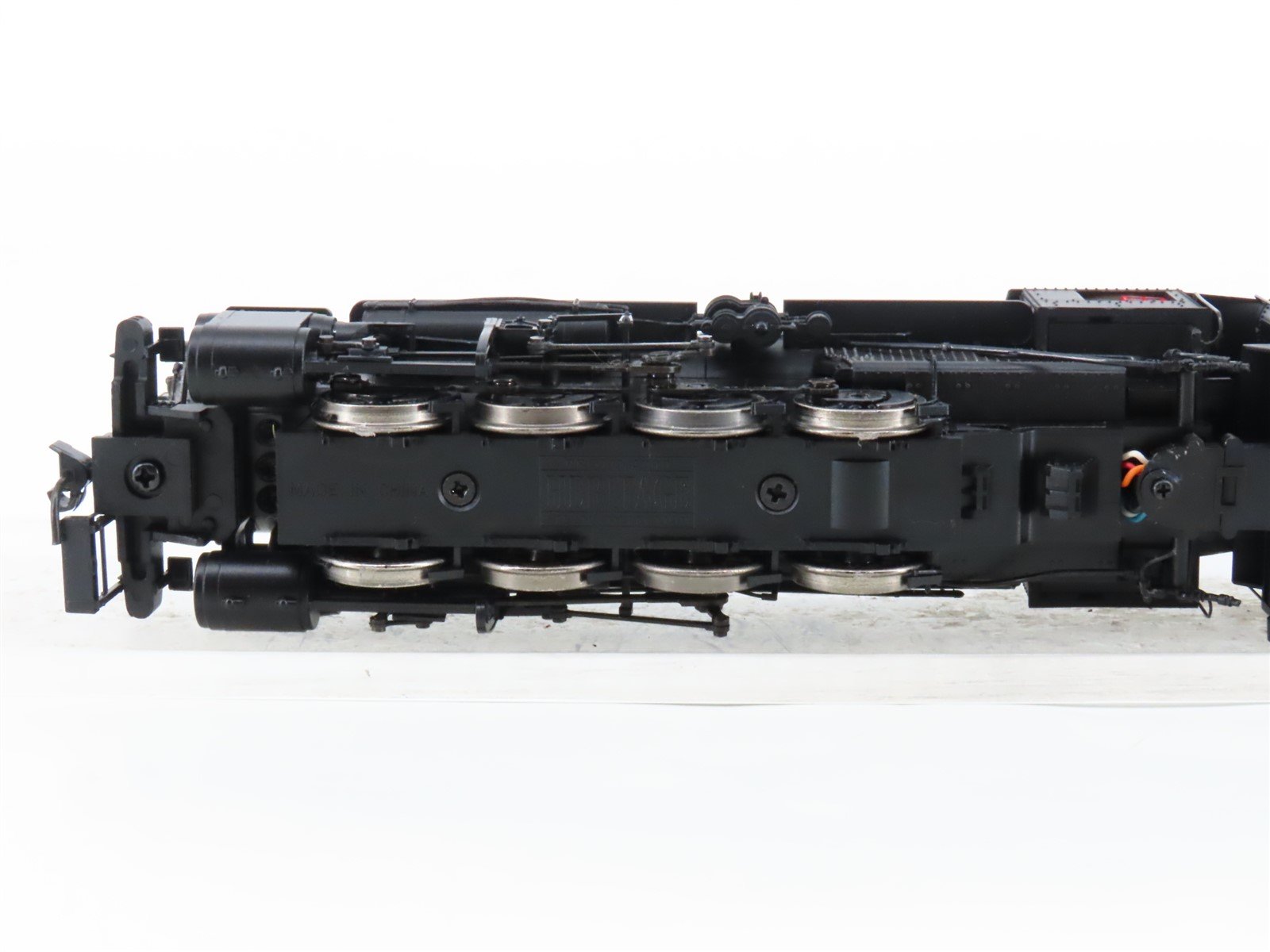 HO Scale Bachmann Unlettered 0-8-0 Steam Locomotive