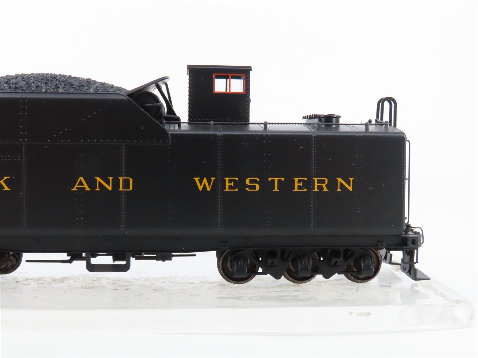 HO Scale Bachmann N&W Norfolk & Western 2-8-8-2 Steam Locomotive #2005