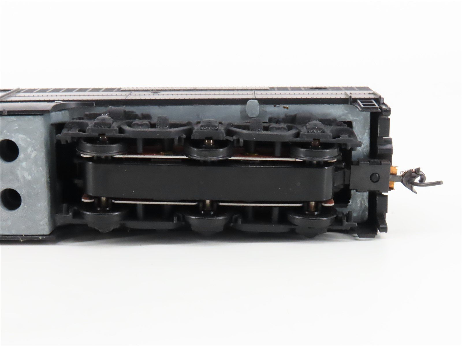 HO Scale Athearn Undecorated PB1 Diesel Locomotive UNPOWERED