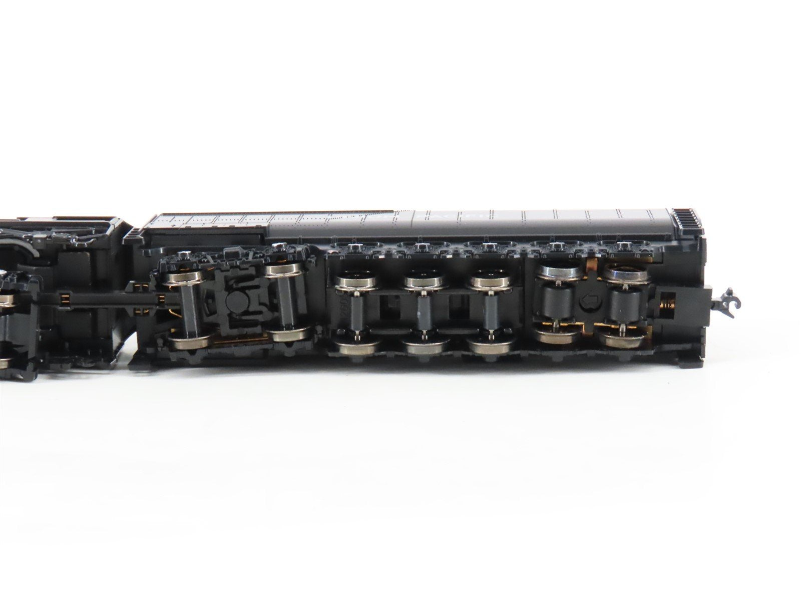 N Scale Kato 126-0402 UP Union Pacific FEF-3 4-8-4 Steam Locomotive #838