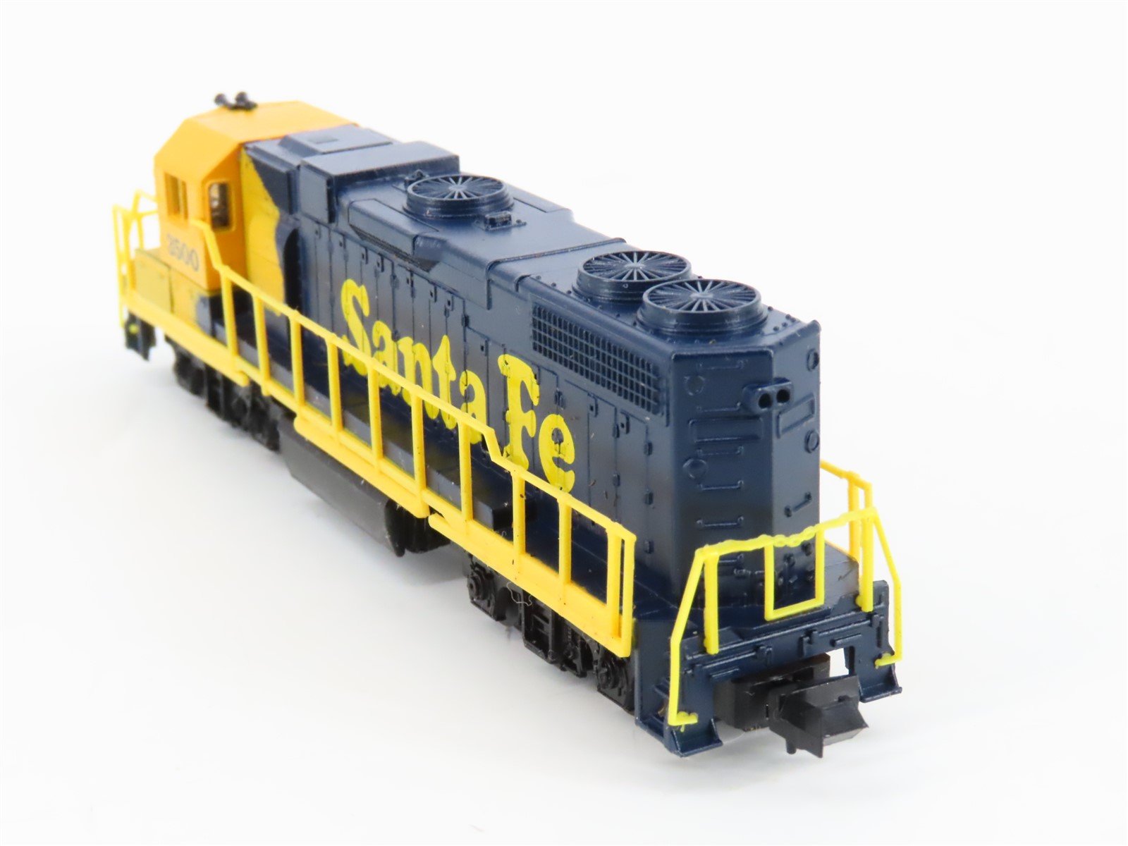 N Scale Life-Like 7843 ATSF Santa Fe GP38-2 Diesel Locomotive #3500