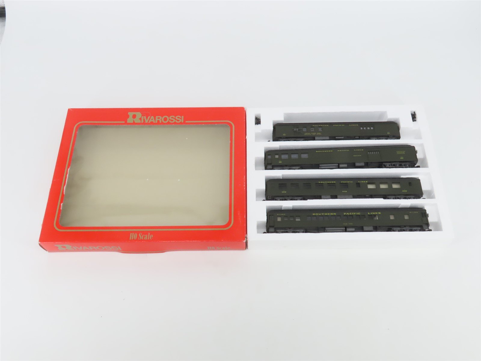 HO Scale Rivarossi 6928A SP Southern Pacific Railroad Passenger 4-Car Set