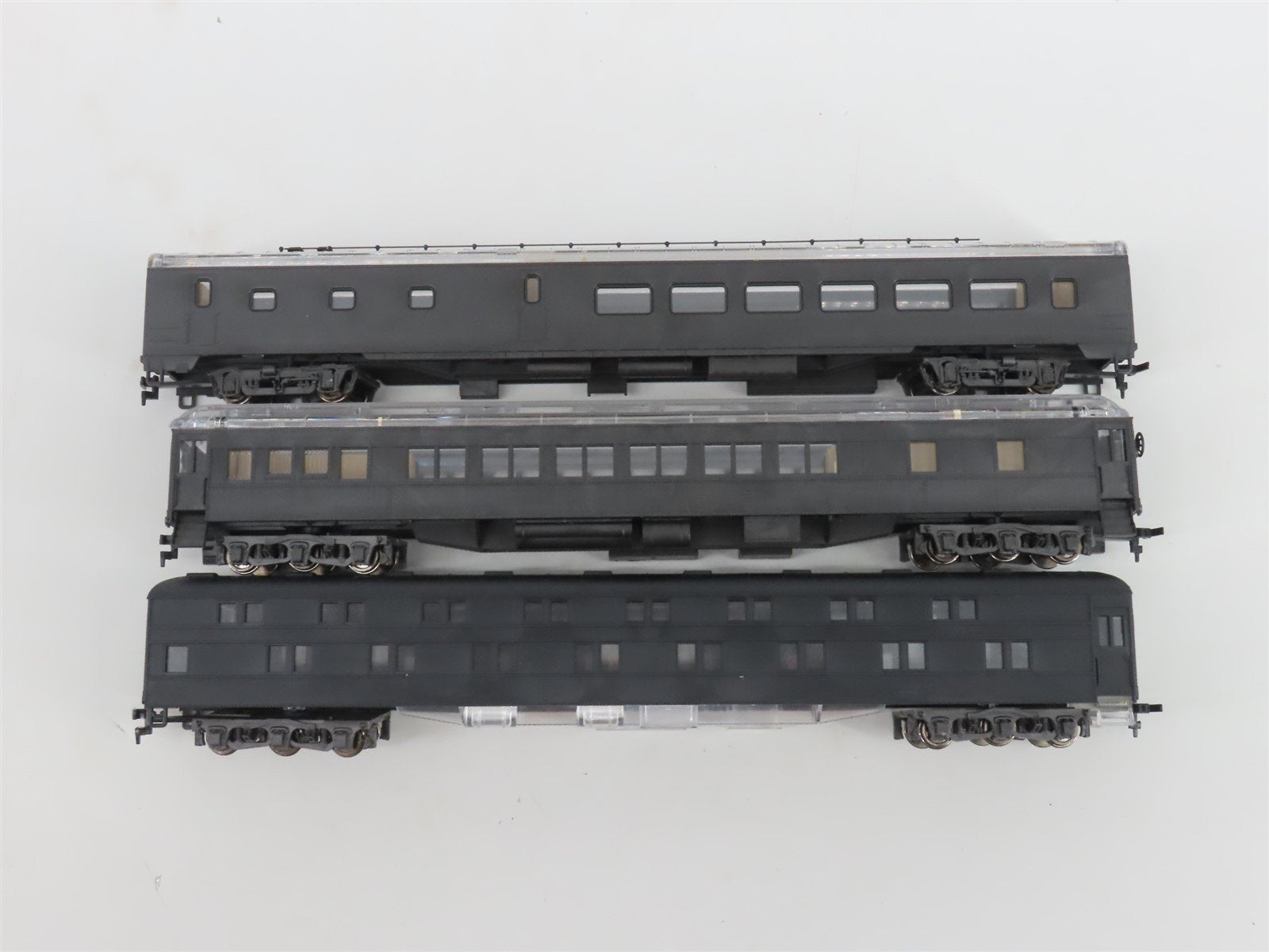 LOT of 5 HO Scale Rivarossi Unpainted Assorted Passenger Cars