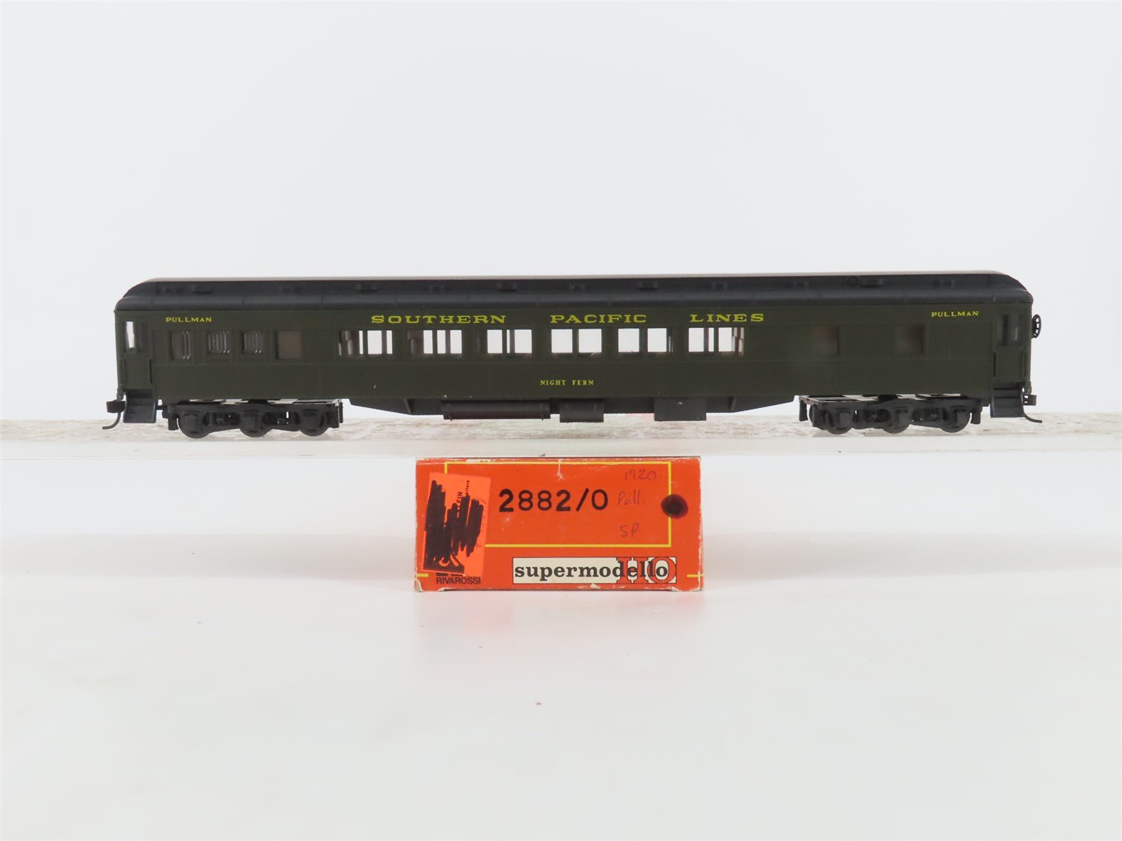 HO Scale Rivarossi 2882/0 SP Southern Pacific Pullman Passenger Car 
