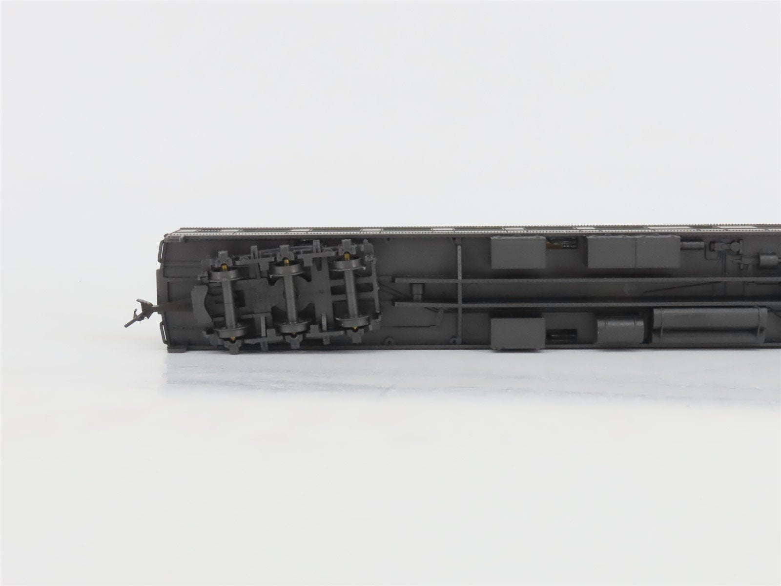 HO Scale Rivarossi 2867-0 SP Southern Pacific Lines Diner Passenger Car #10155